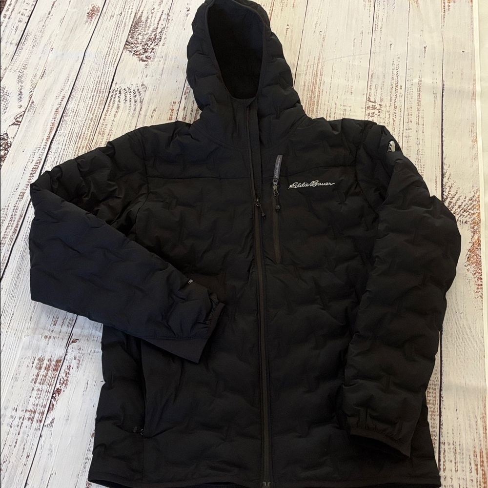 Eddie Bauer Men’s Black EB800 Down Jacket Like New Medium Ascent